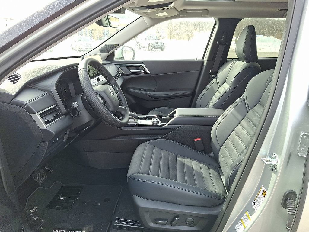 New 2026 Mitsubishi Outlander SE AWD/4WD image 6