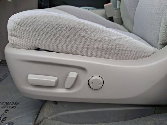 Used 2020 Toyota Sienna LE FWD image 14