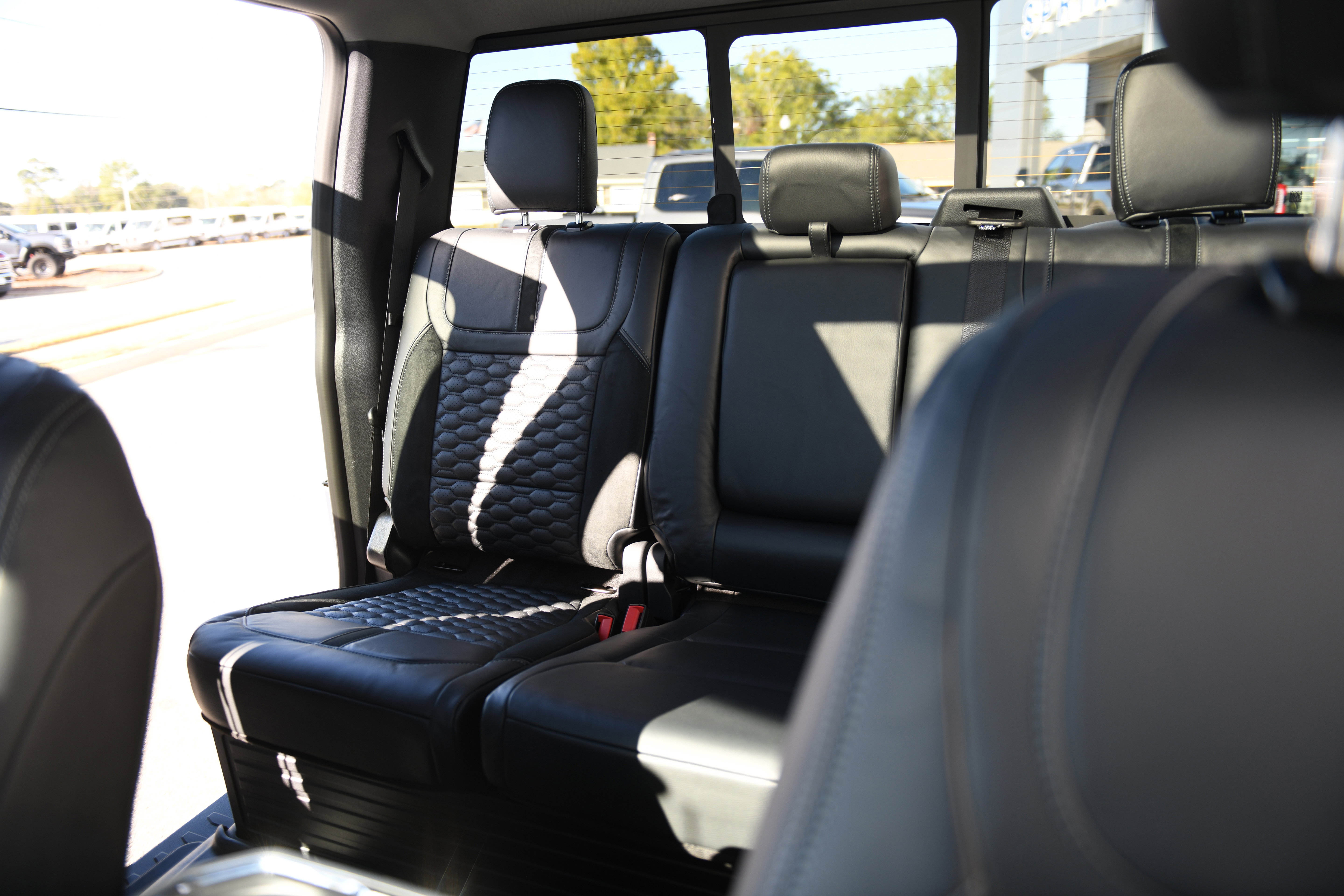 New 2026 Ford F250 Lariat w/ Black Appearance Package image 43