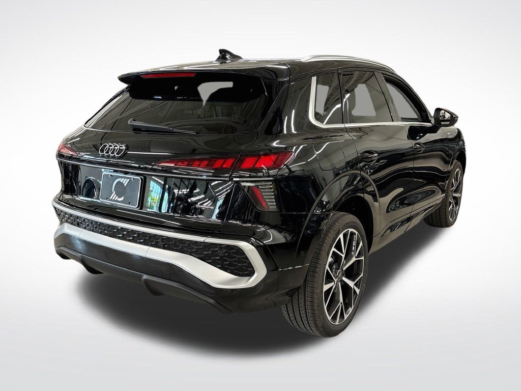 New 2026 Audi Q3 quattro 2.0T AWD/4WD image 5