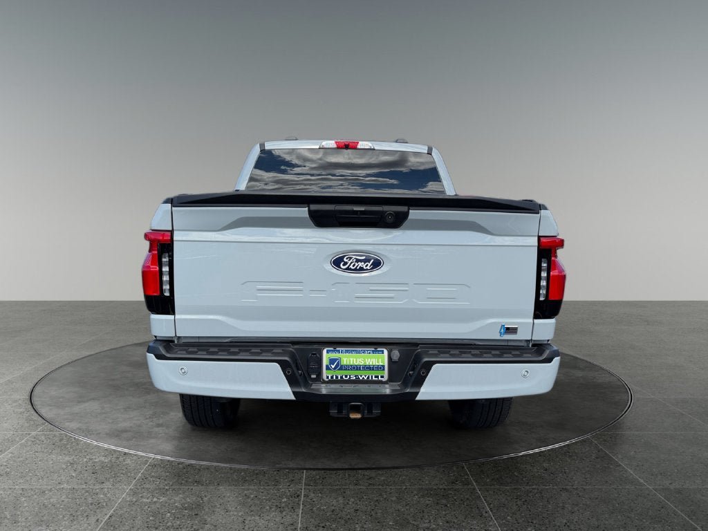 Used 2024 Ford F150 Lightning XLT AWD/4WD image 9