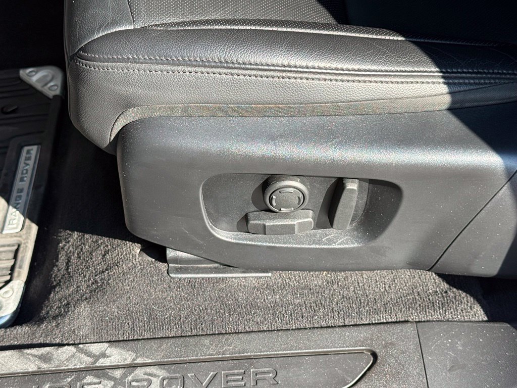 Certified 2023 Land Rover Range Rover Evoque S AWD/4WD image 12