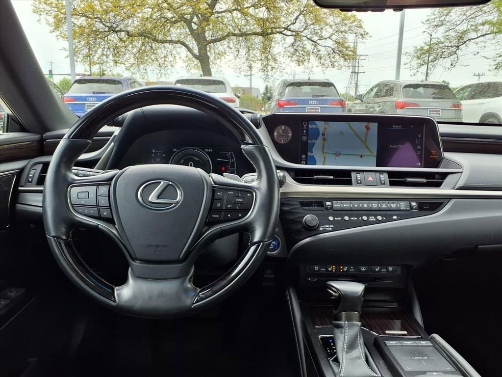 Used 2019 Lexus ES 300h FWD image 13