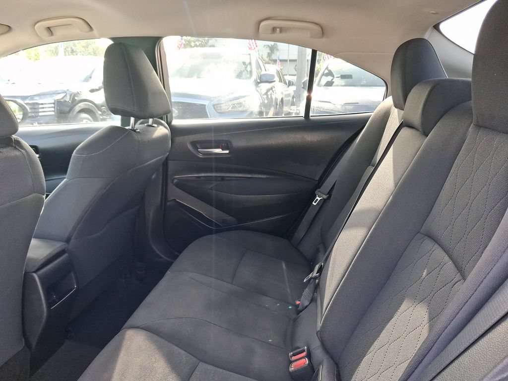 Used 2020 Toyota Corolla LE FWD image 9