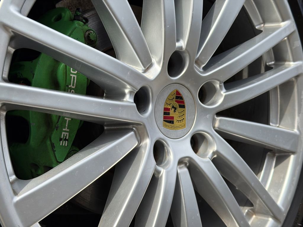 Used 2018 Porsche Panamera 4 w/ Premium Package Plus image 26