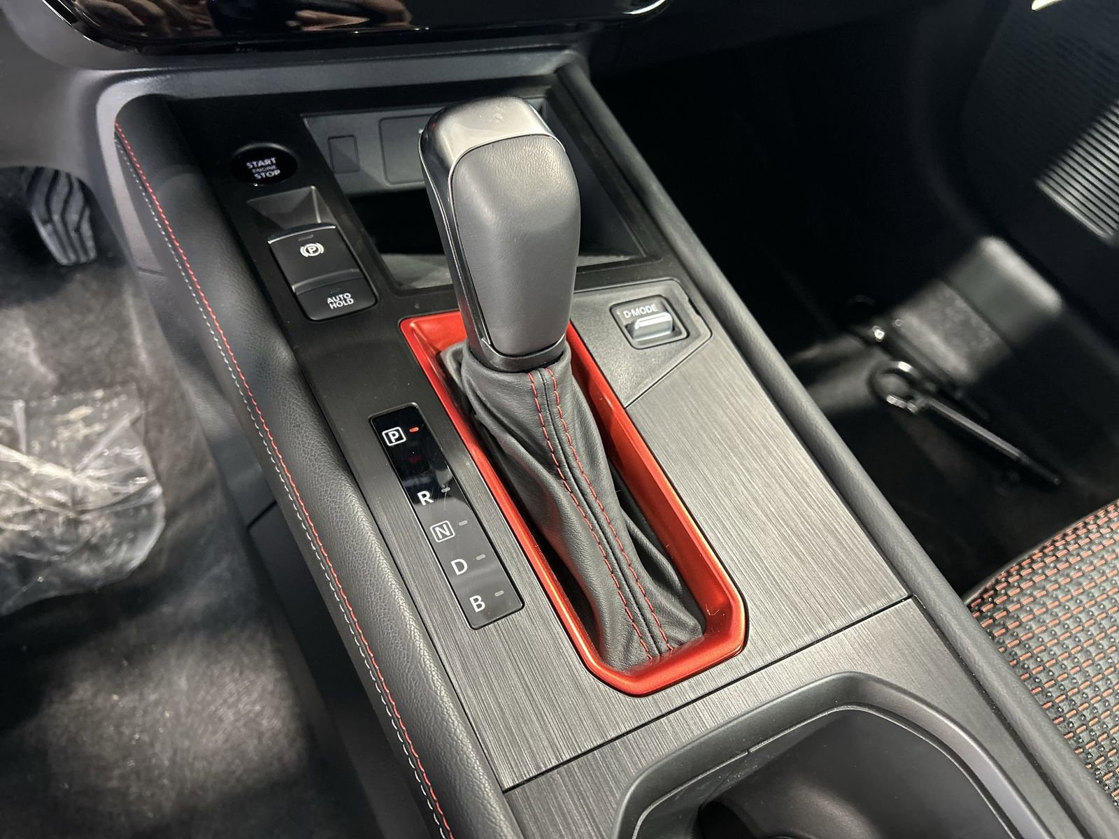 New 2026 Nissan Kicks SR w/ Cold Weather Package image 22