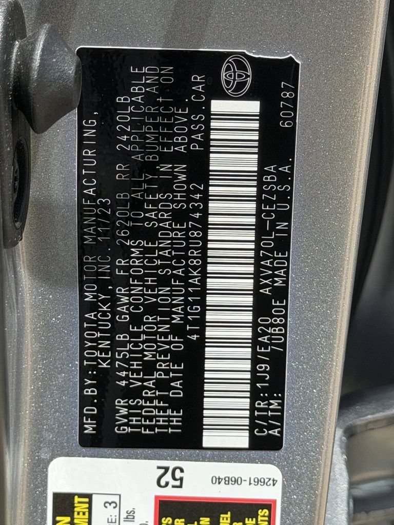 Used 2024 Toyota Camry SE FWD image 31