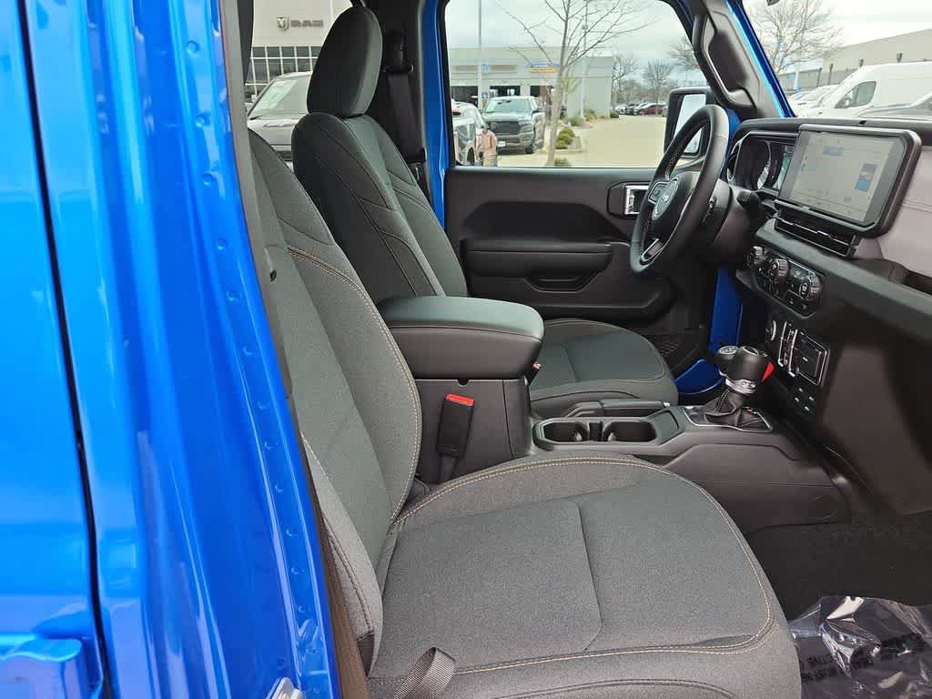 New 2025 Jeep Gladiator Sport AWD/4WD image 27