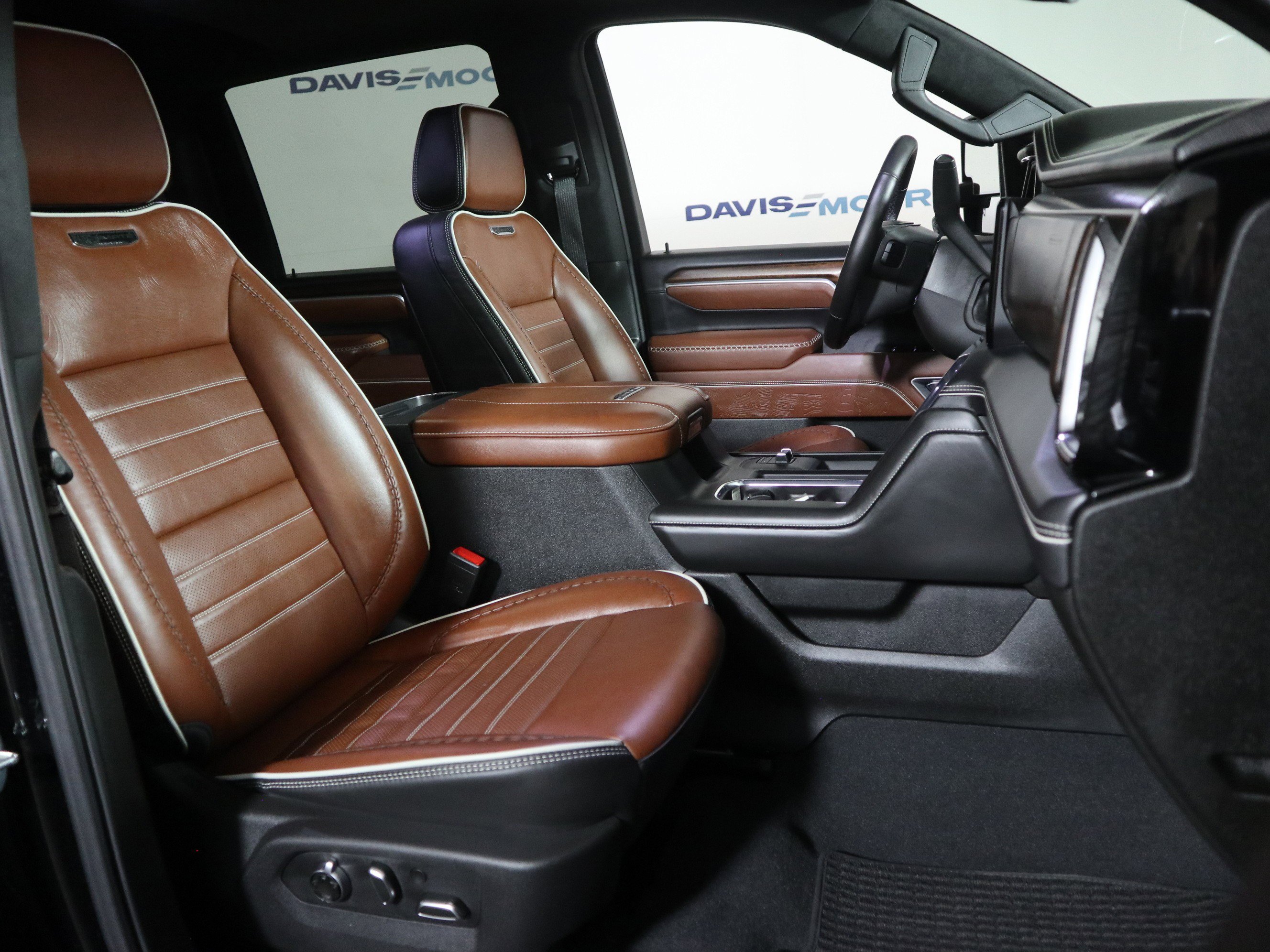 Used 2025 GMC Sierra 2500 Denali Ultimate image 20