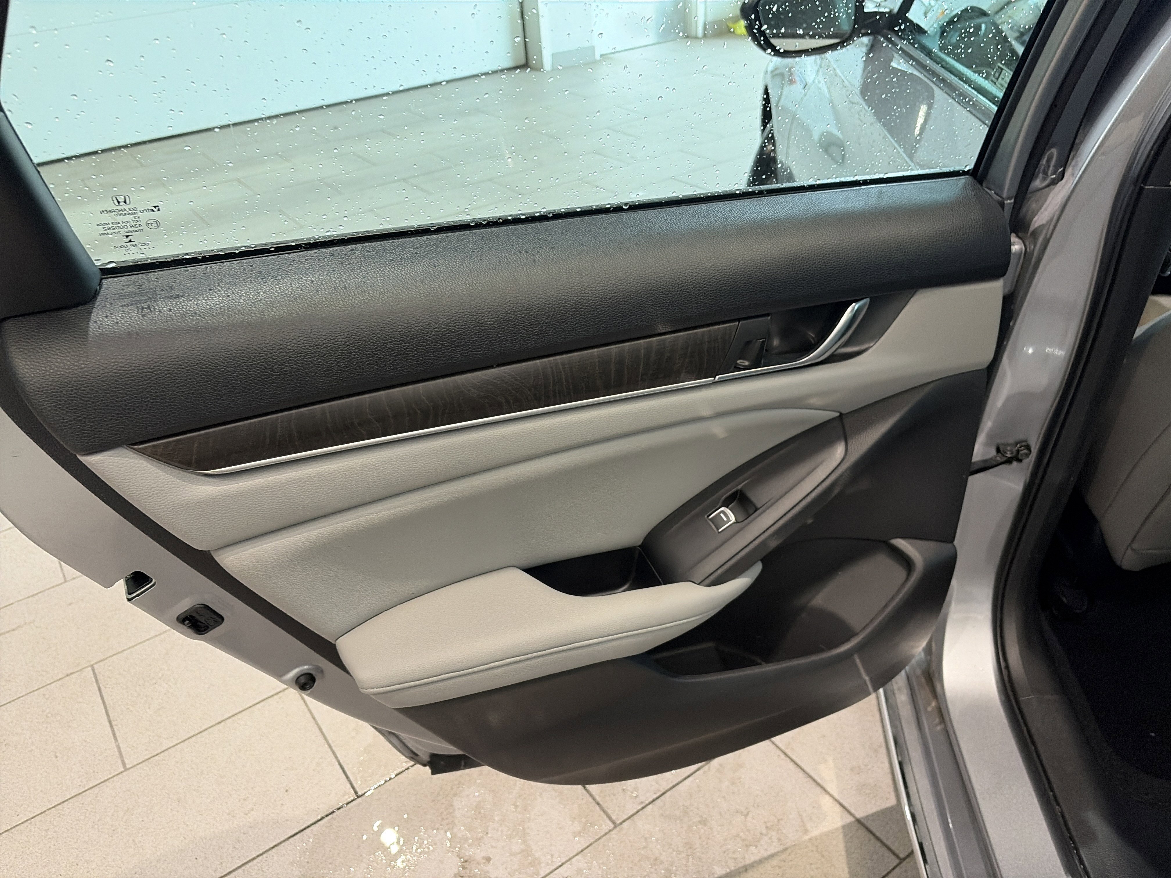 Used 2020 Honda Accord EX-L image 19