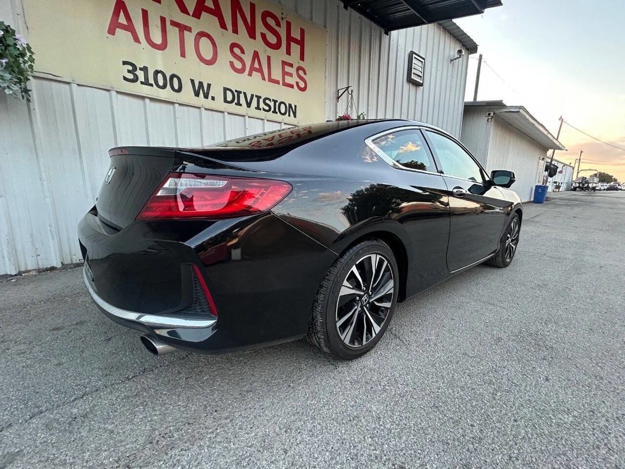 Used 2016 Honda Accord EX image 11