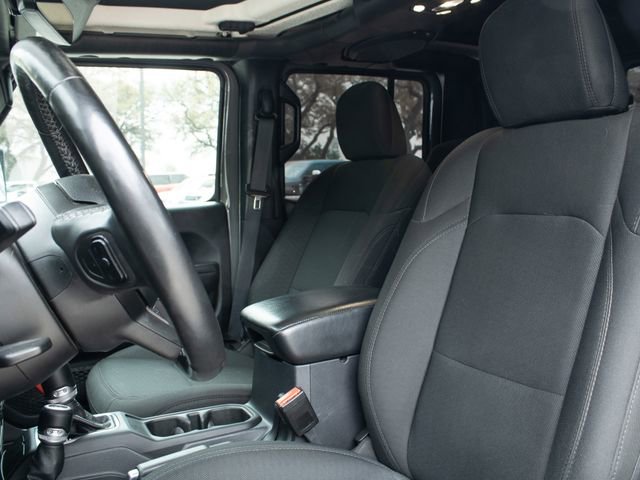 Used 2021 Jeep Gladiator Willys image 14