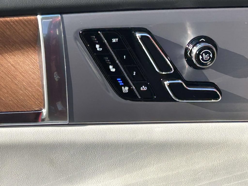 New 2026 Cadillac Vistiq Luxury AWD/4WD image 17