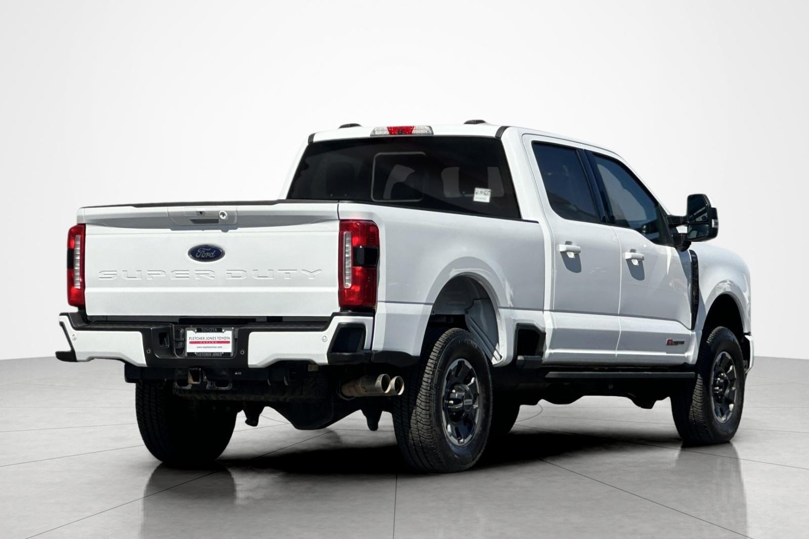 Used 2023 Ford F250 Lariat w/ Lariat Ultimate Package AWD/4WD image 5