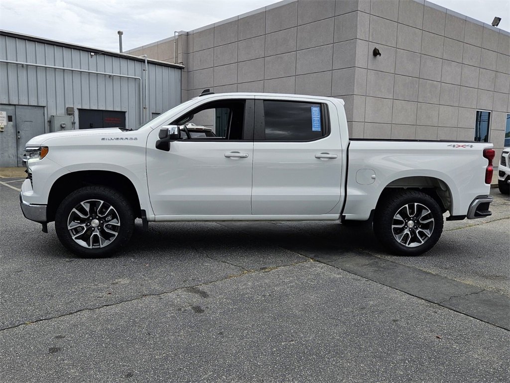 Certified 2024 Chevrolet Silverado 1500 LT image 2