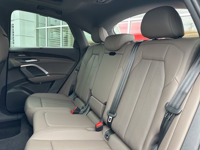 New 2025 Audi Q5 Premium Plus image 12