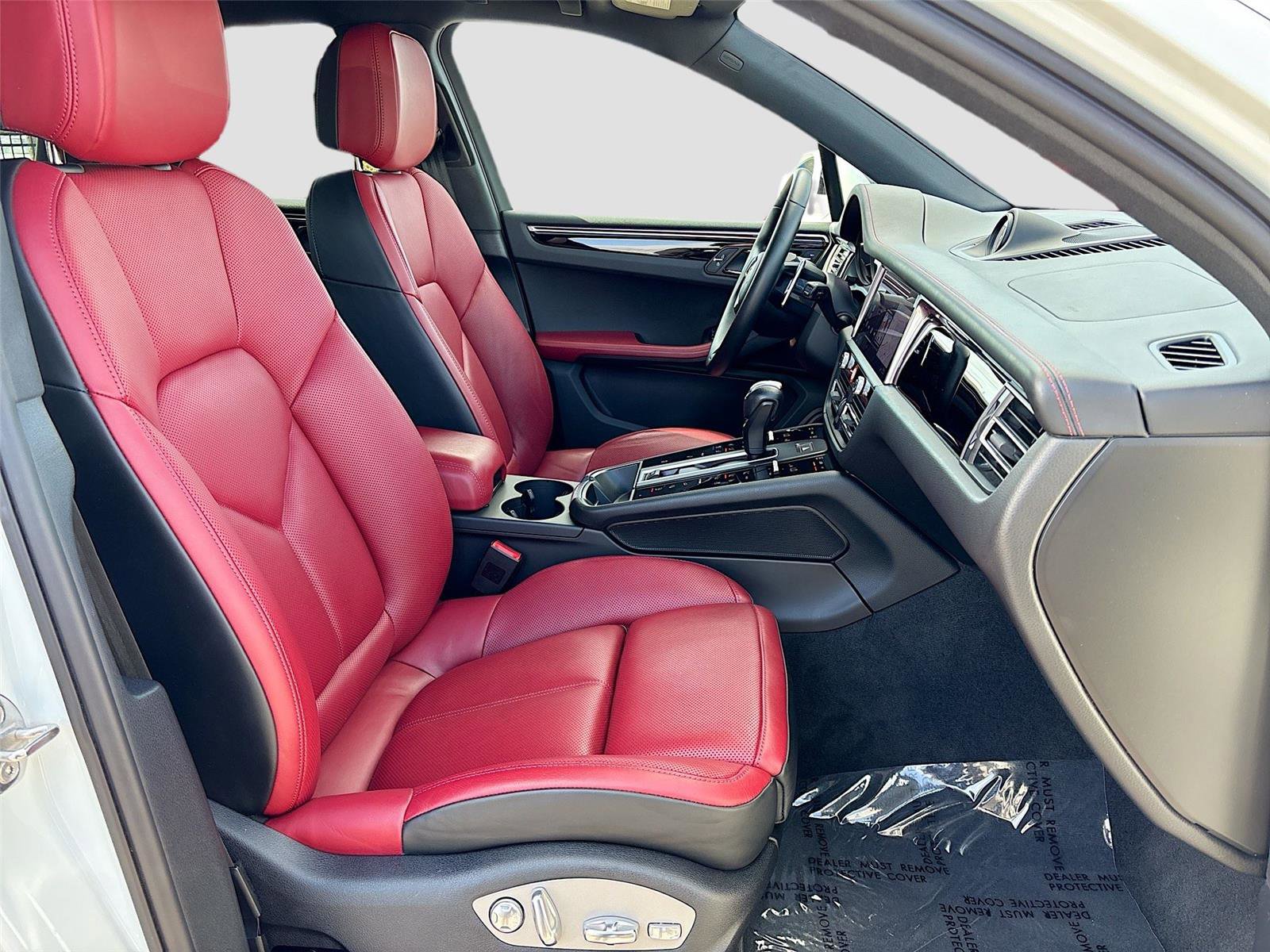 Used 2023 Porsche Macan S image 29