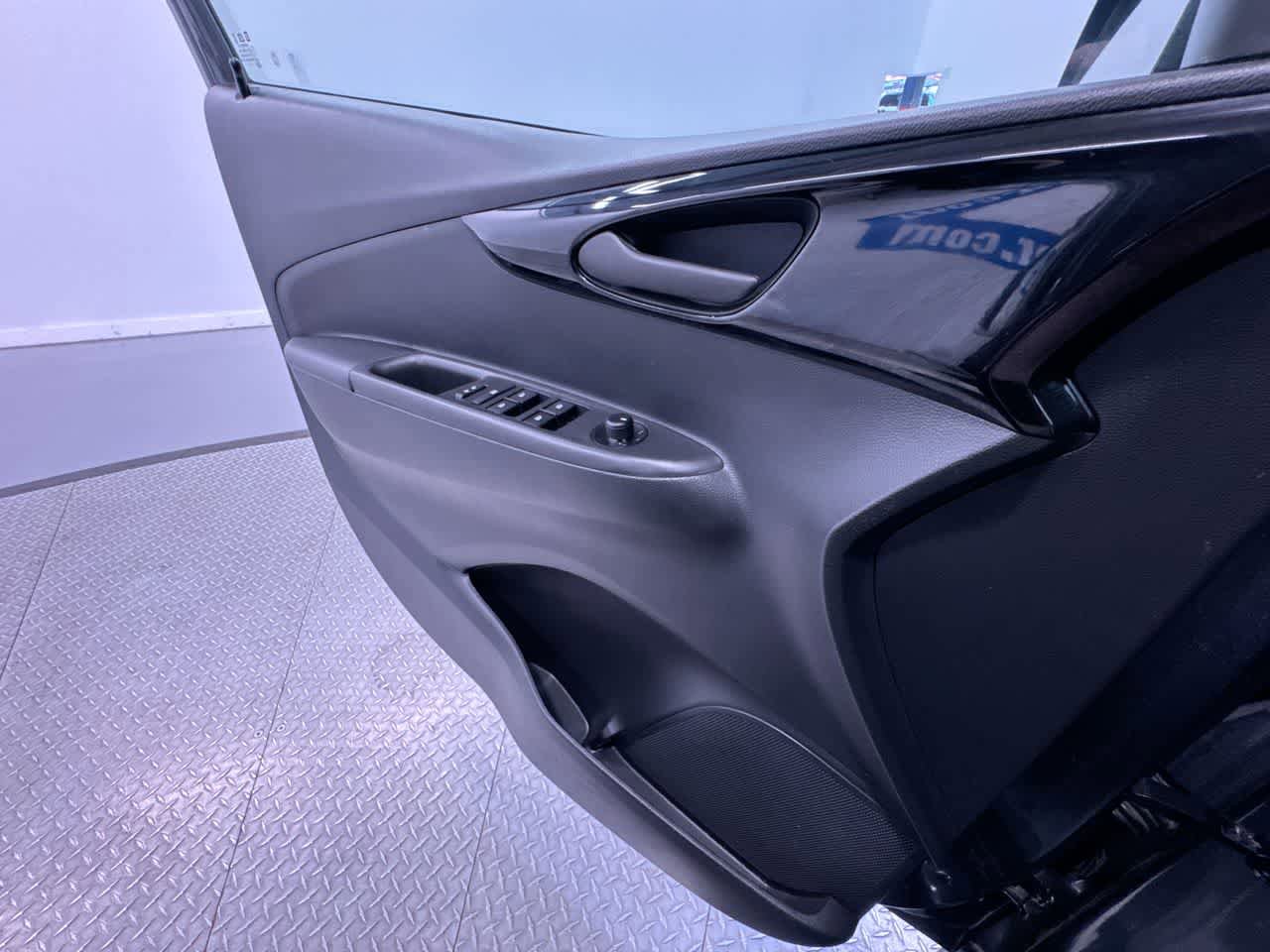 Used 2022 Chevrolet Spark LT FWD image 30