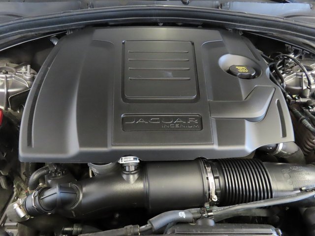 Used 2024 Jaguar F-PACE R-Dynamic S image 43