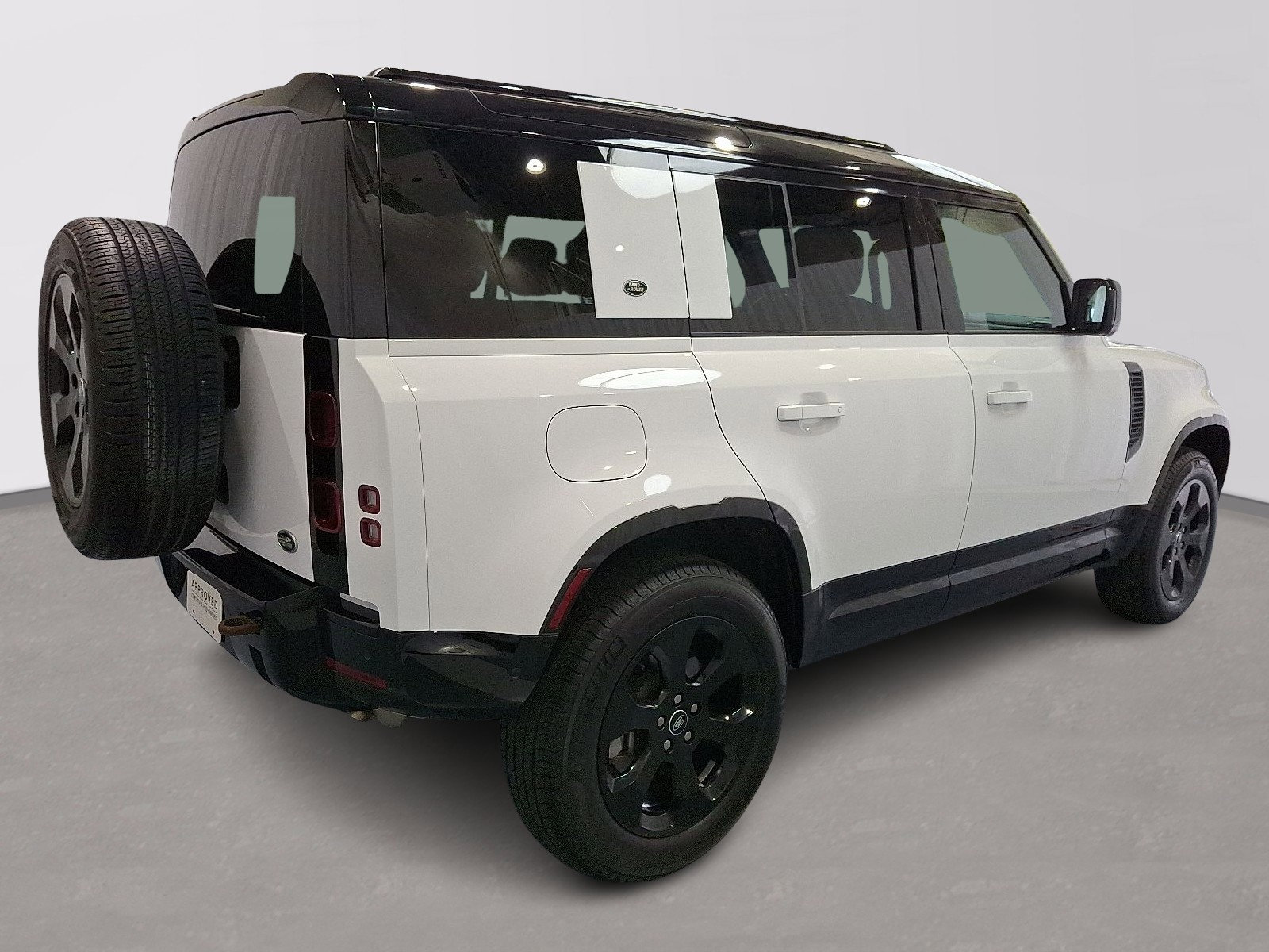 Certified 2023 Land Rover Defender 110 X-Dynamic SE image 4