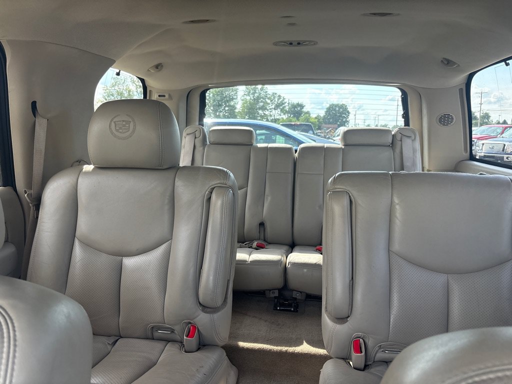 Used 2005 Cadillac Escalade AWD image 17