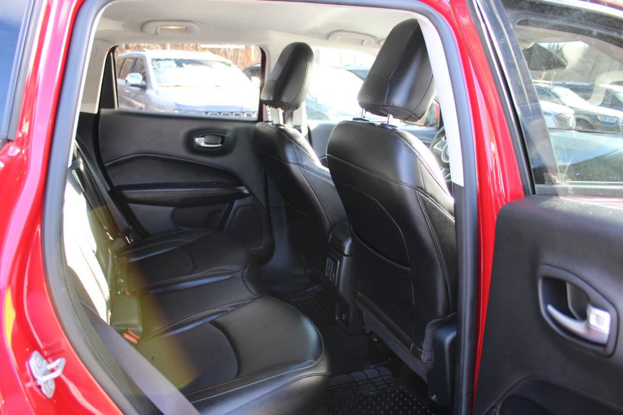 Used 2021 Jeep Compass Latitude image 26