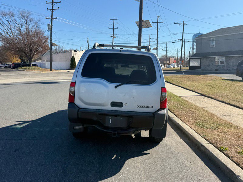 Used 2001 Nissan Xterra XE image 10