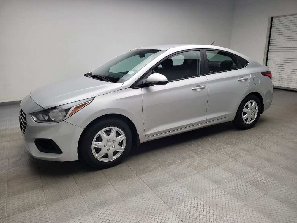 Used 2022 Hyundai Accent SE FWD image 2