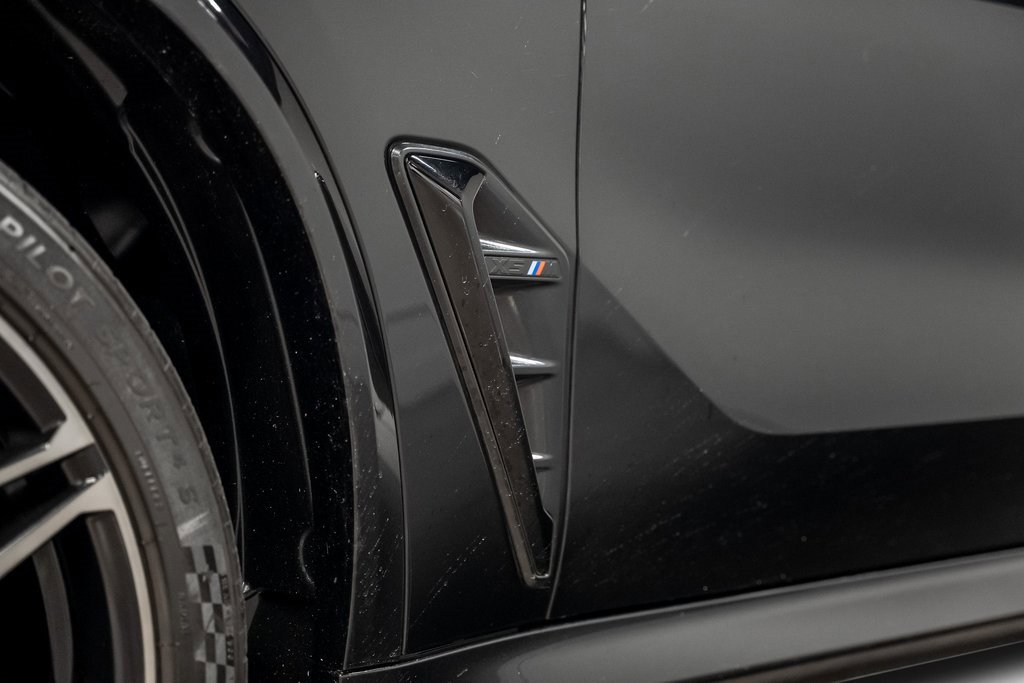 Used 2020 BMW X5 M Competition w/ Executive Package image 19