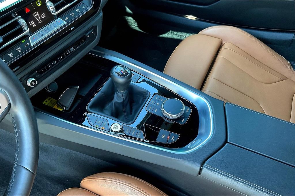 Used 2025 BMW Z4 M40i w/ Edition RWD image 17