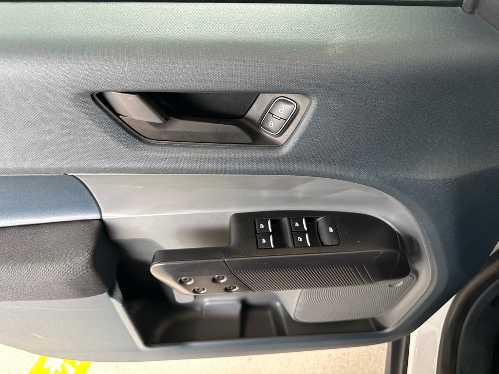 Used 2024 Ford Maverick XL image 17