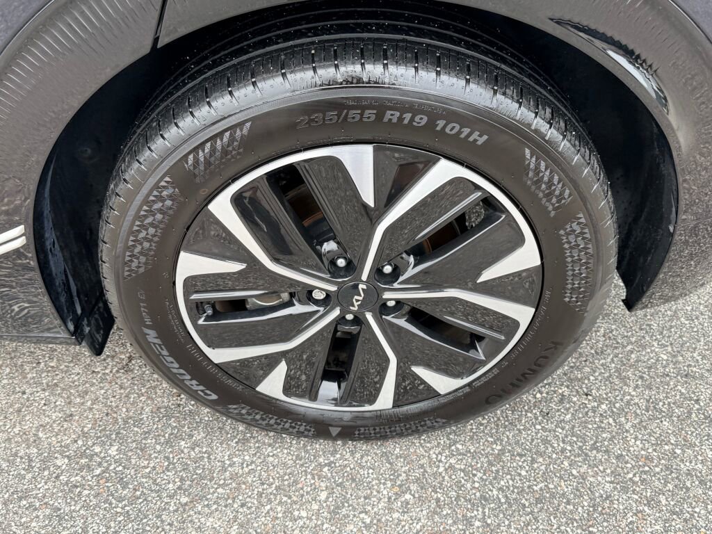 Used 2024 Kia EV6 Wind image 9