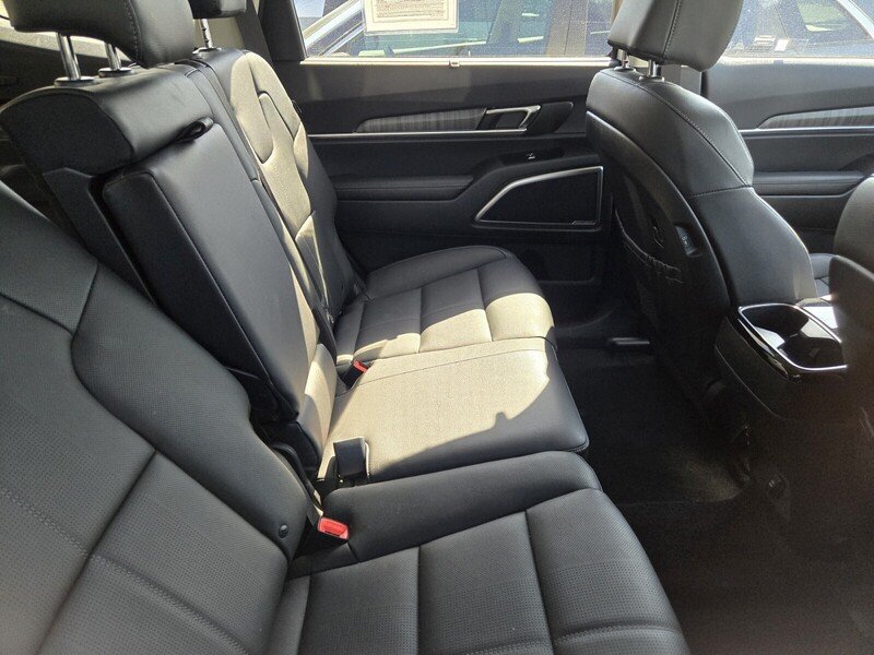 Certified 2025 Kia Telluride EX FWD image 5
