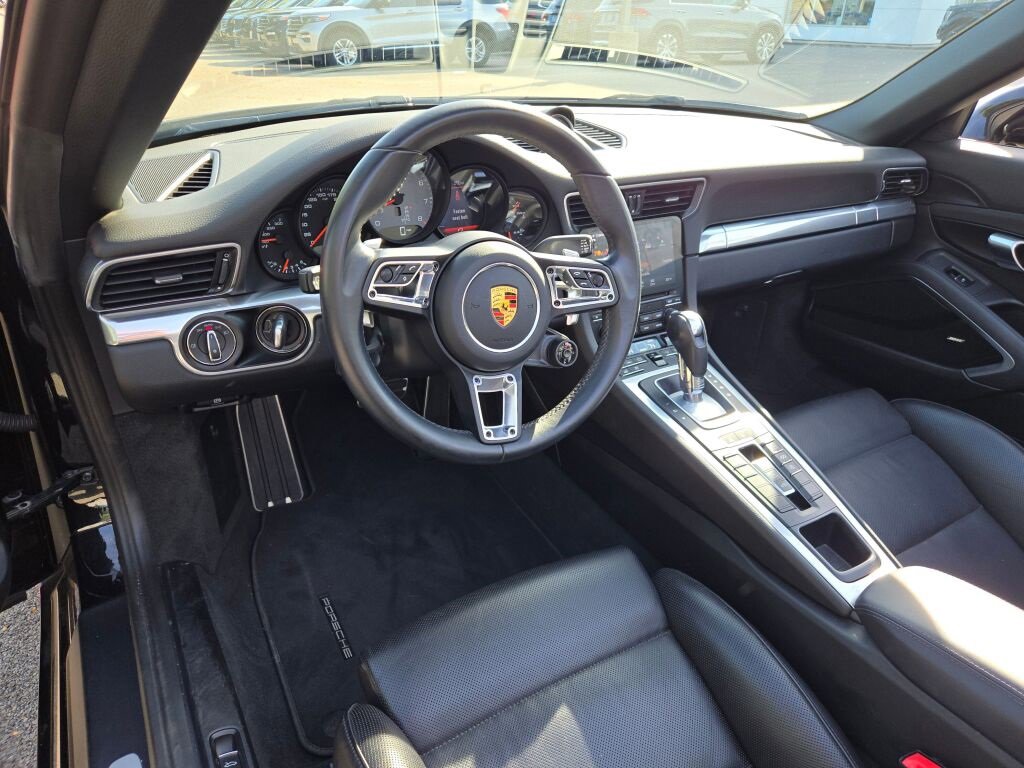 Used 2019 Porsche 911 Carrera S image 24