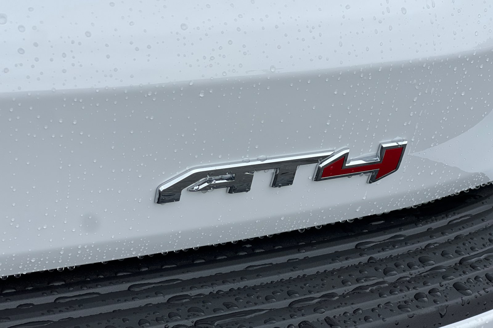 New 2026 GMC Yukon AT4 image 28