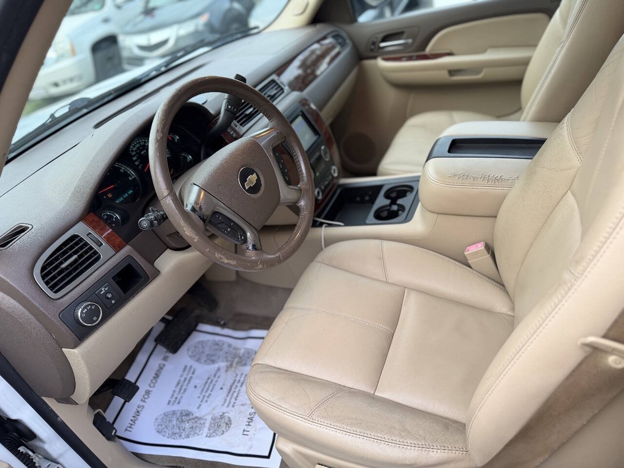 Used 2009 Chevrolet Suburban LT w/ Luxury Package RWD image 9