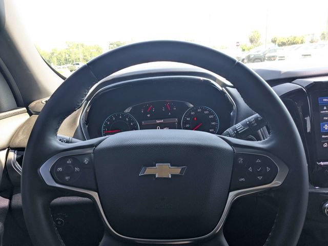 Used 2023 Chevrolet Traverse LT FWD image 23