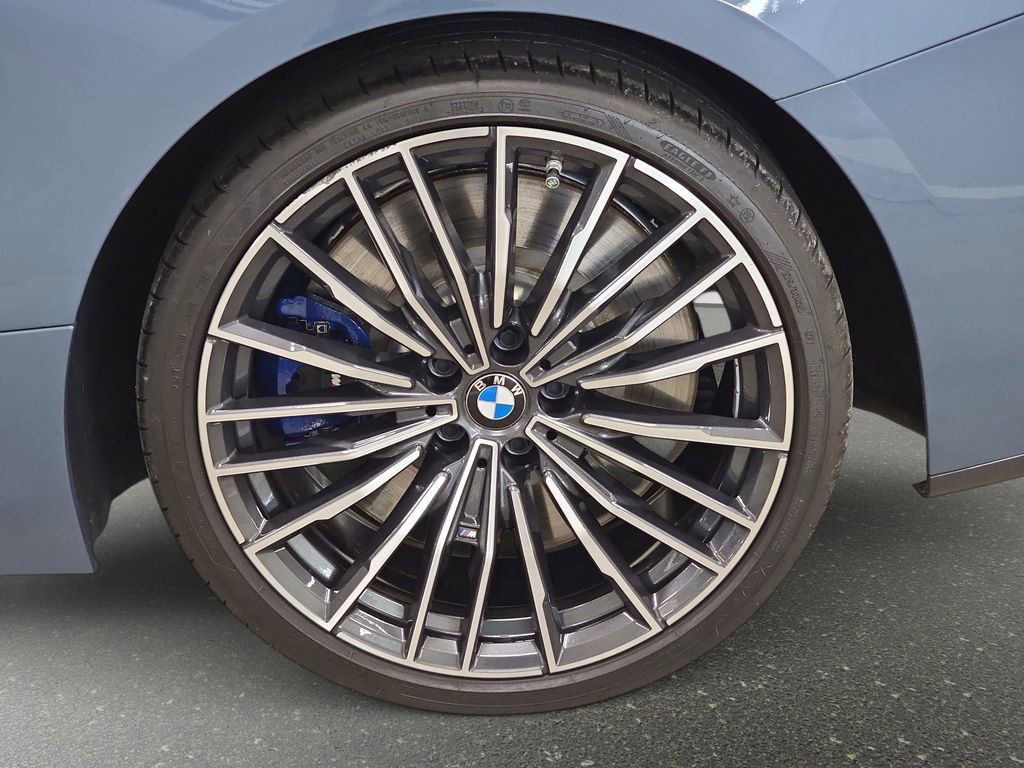 Used 2022 BMW M850i xDrive Convertible w/ Driving Assistance Package image 30