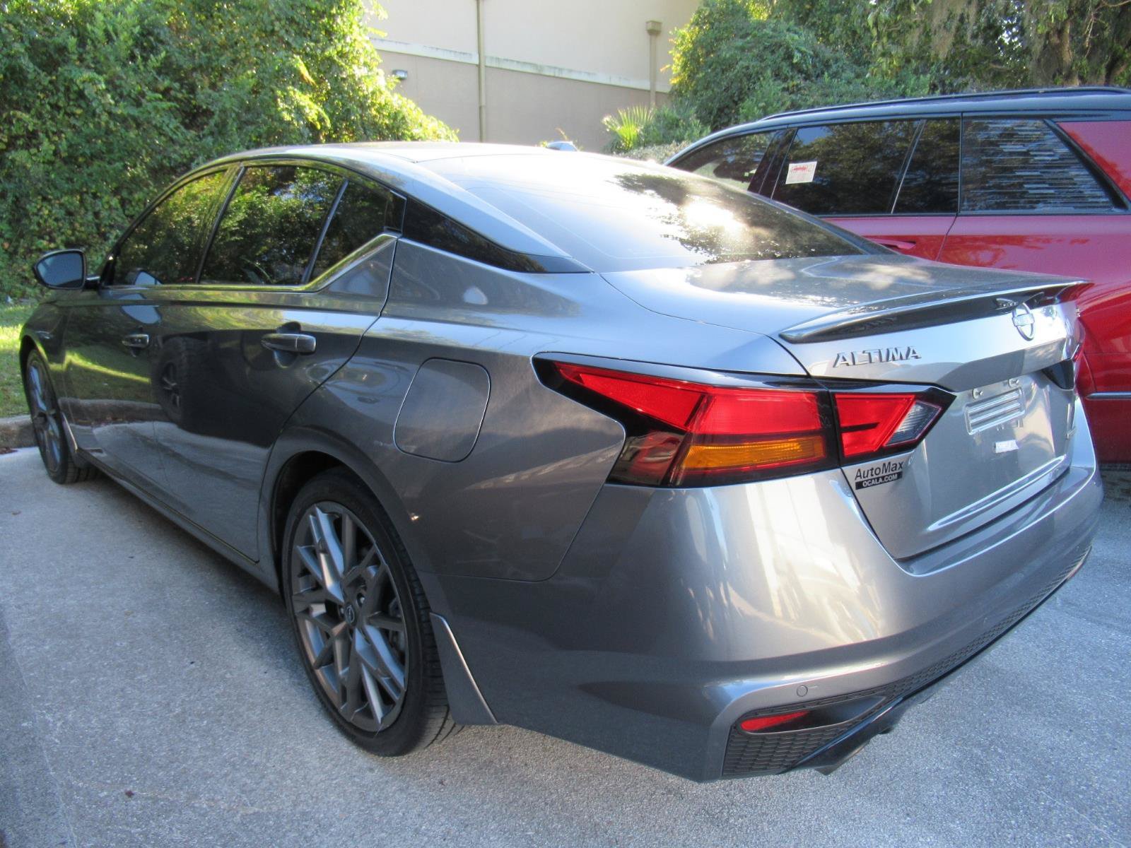 Used 2024 Nissan Altima 2.0 SR FWD image 4