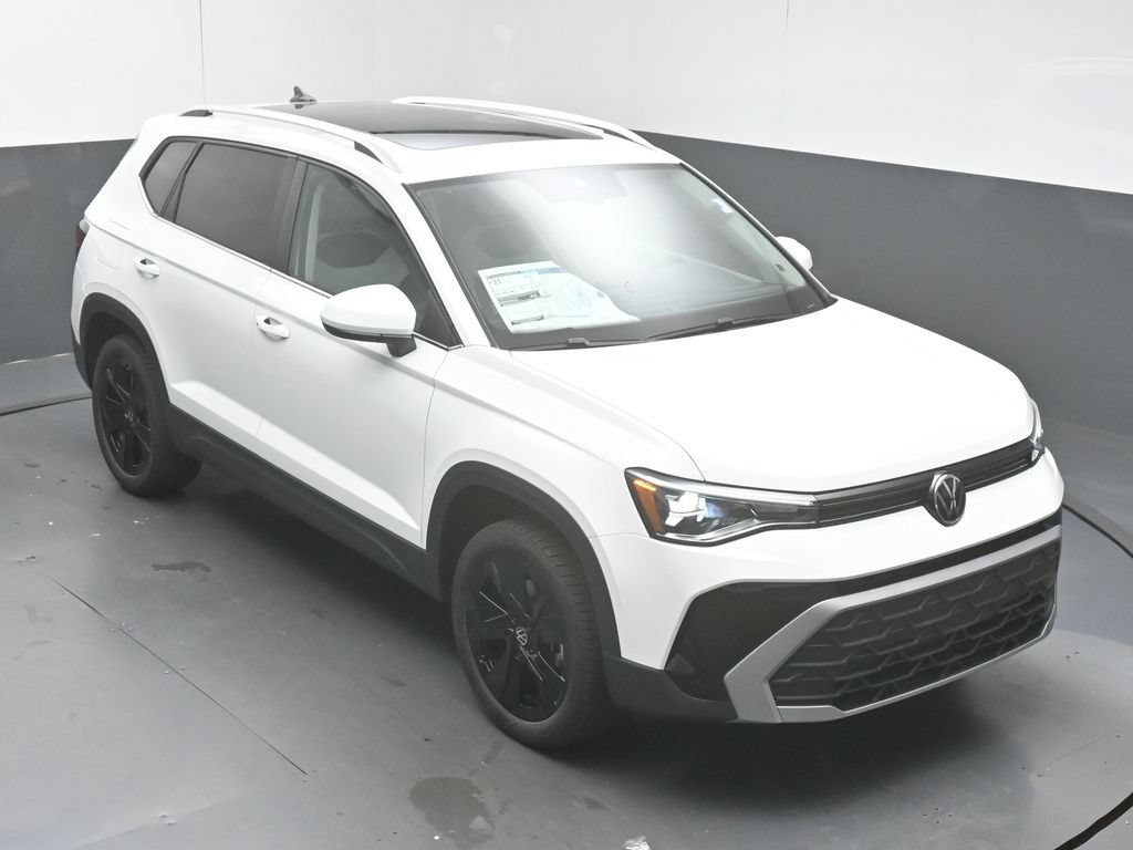 New 2026 Volkswagen Taos SE FWD image 41