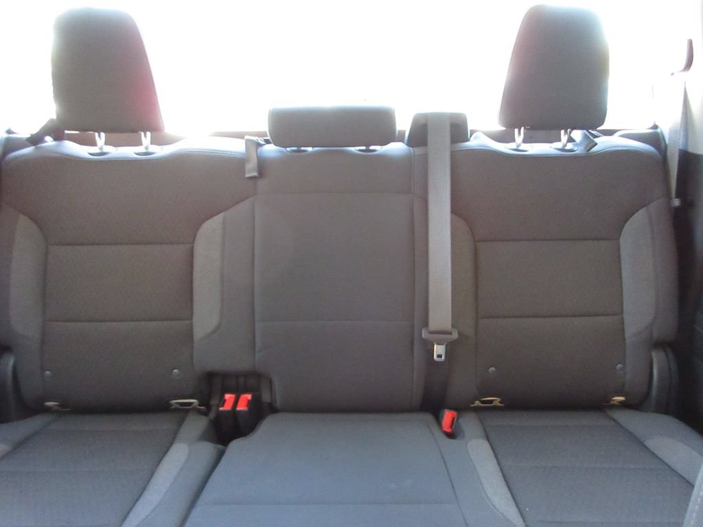 Used 2022 Chevrolet Silverado 1500 LT RWD image 23