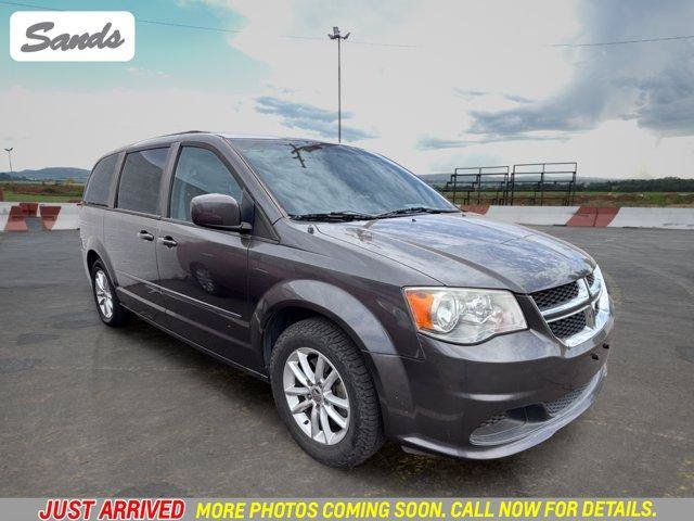 Used 2016 Dodge Grand Caravan SXT FWD image 1