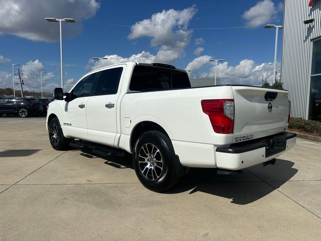 Used 2021 Nissan Titan SV w/ SV Convenience Package image 7