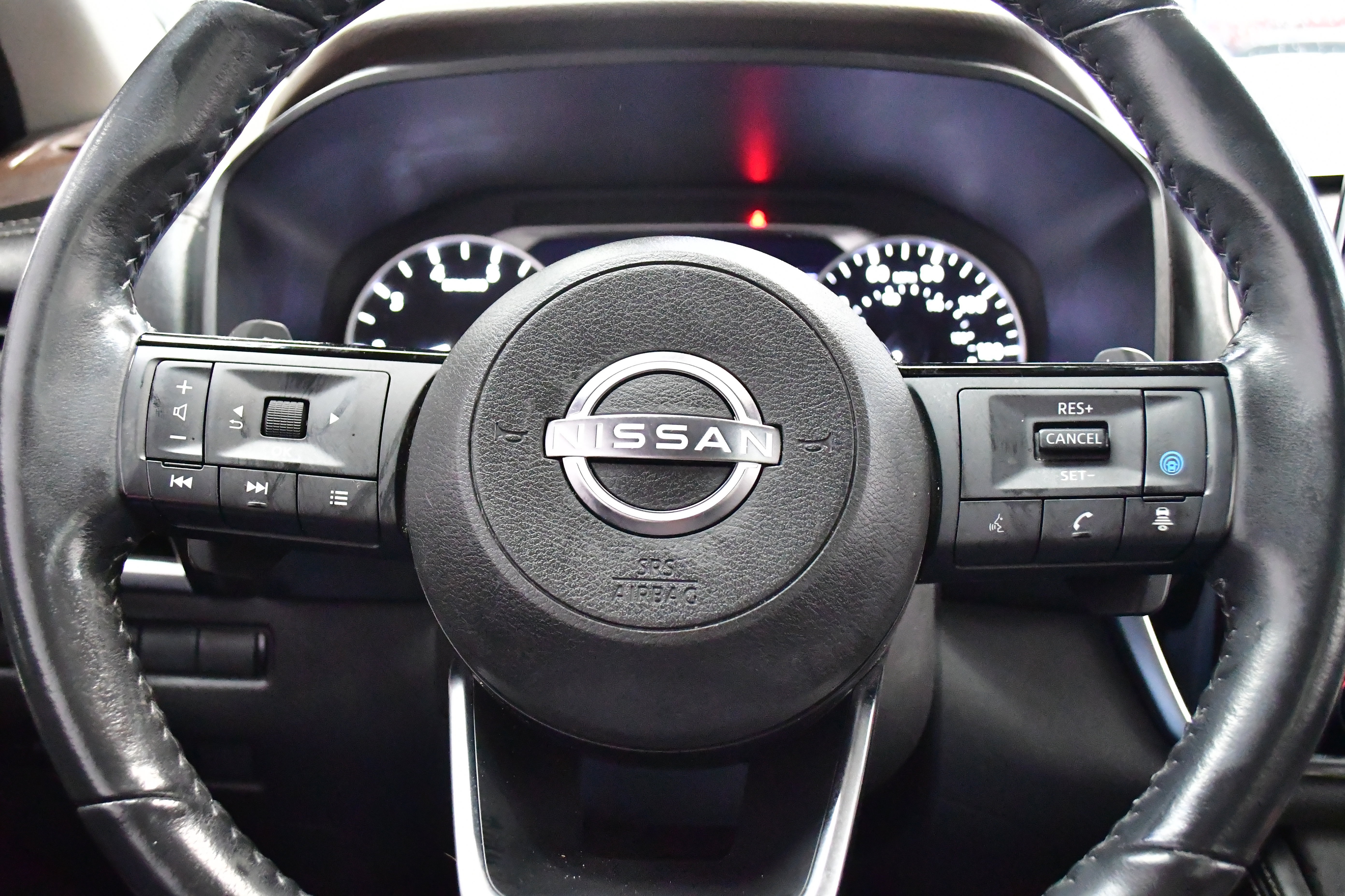 Used 2023 Nissan Rogue SL image 28