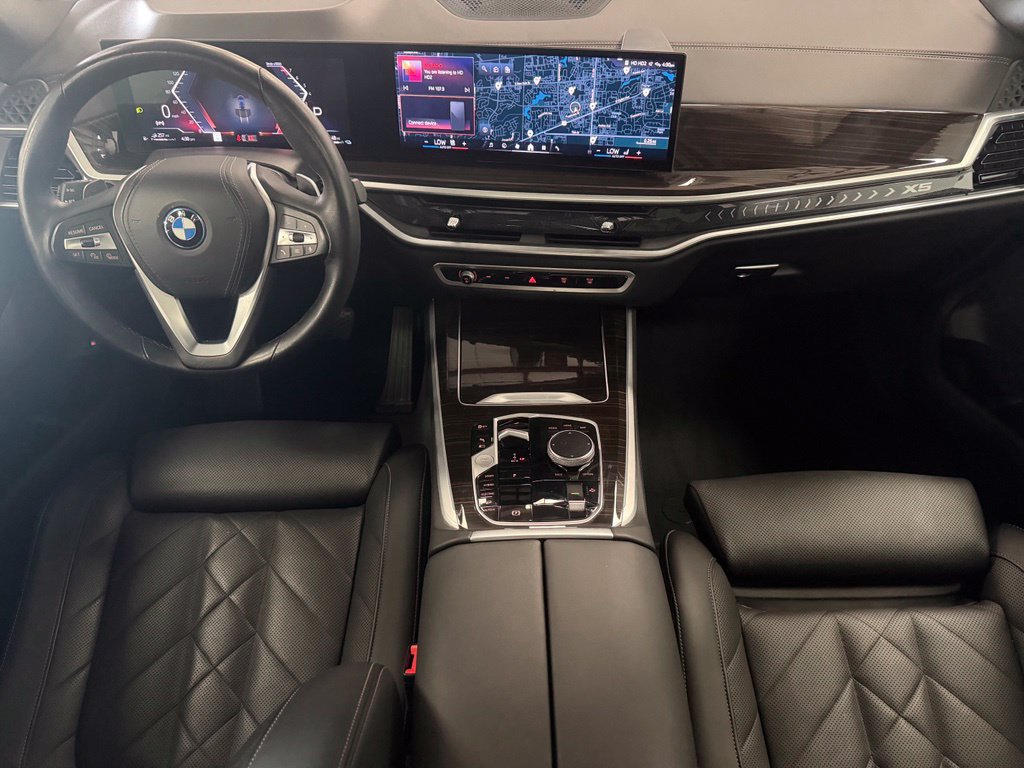 Used 2024 BMW X5 xDrive50e w/ Parking Assistance Package AWD/4WD image 15