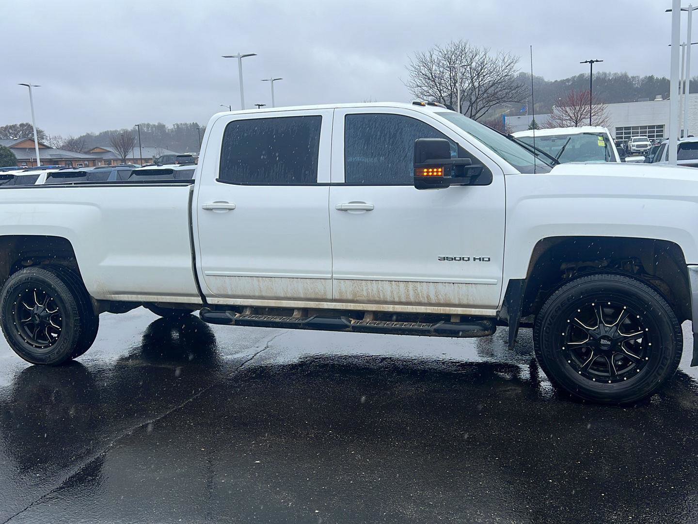 Used 2015 Chevrolet Silverado 3500 LT w/ LT Convenience Package image 4