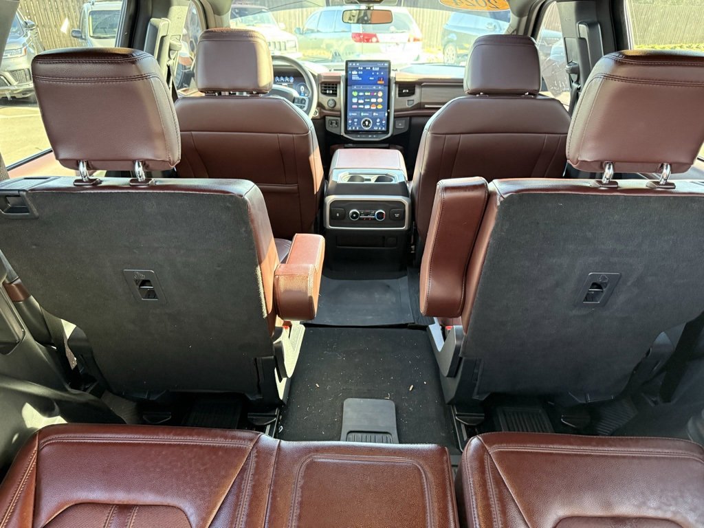 Used 2024 Ford Expedition Limited image 20
