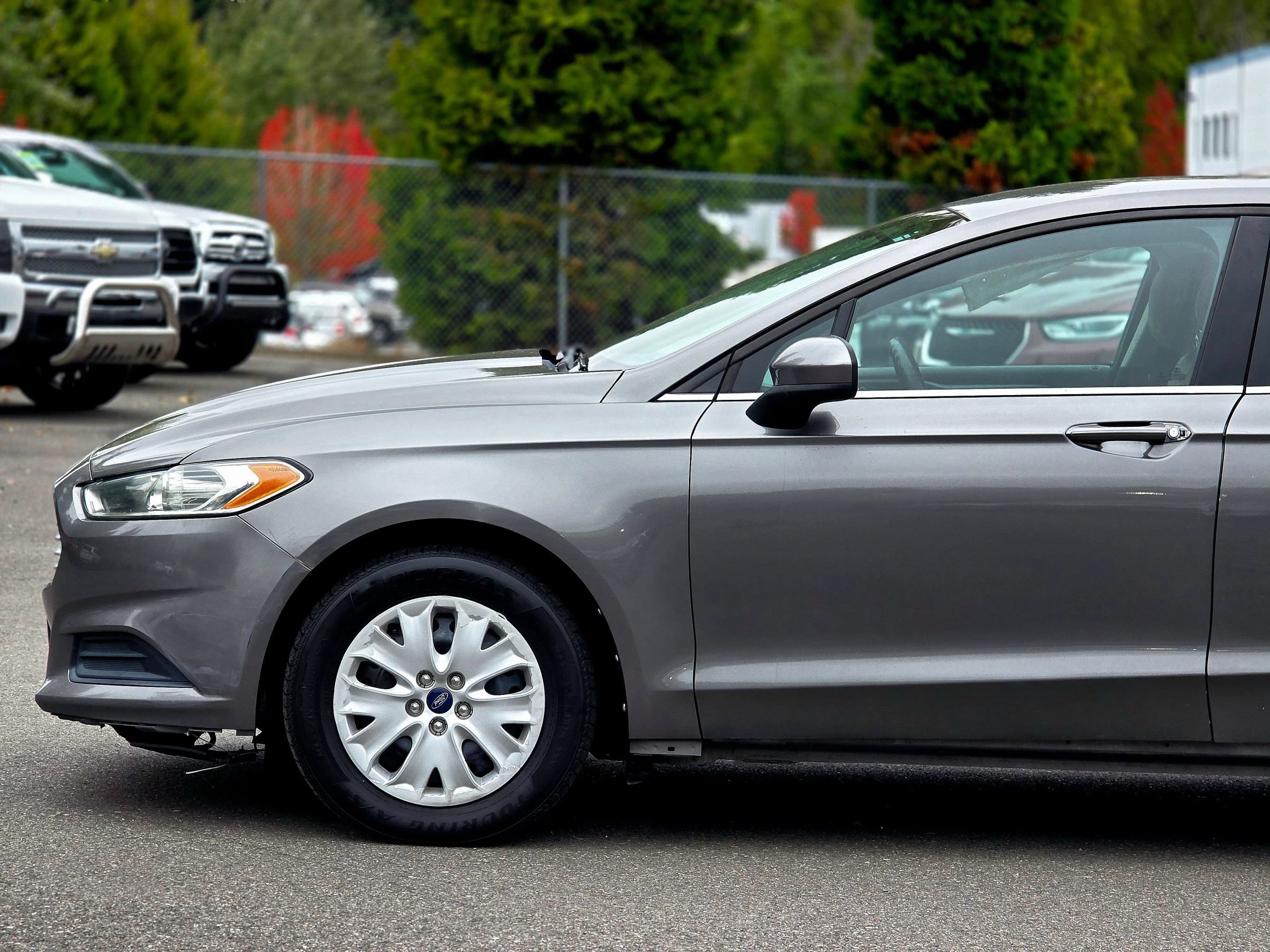 Used 2013 Ford Fusion S FWD image 6