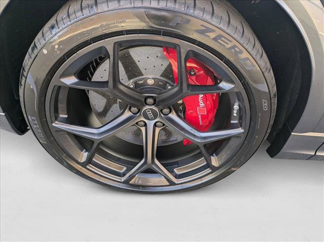 New 2025 Audi RS Q8 performance image 21