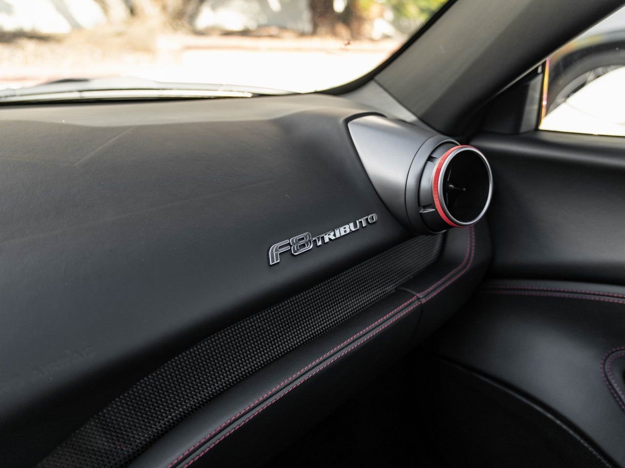 Used 2020 Ferrari F8 Tributo image 31